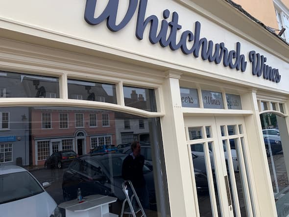 Shop Sign | Whitchurch Wines | Cambridgeshire | Motive Graphics