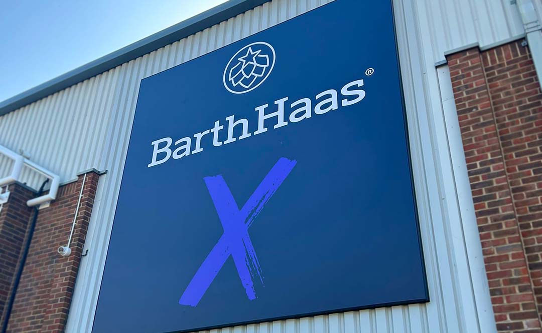 external building signage | Motive Graphics | Barth Haas